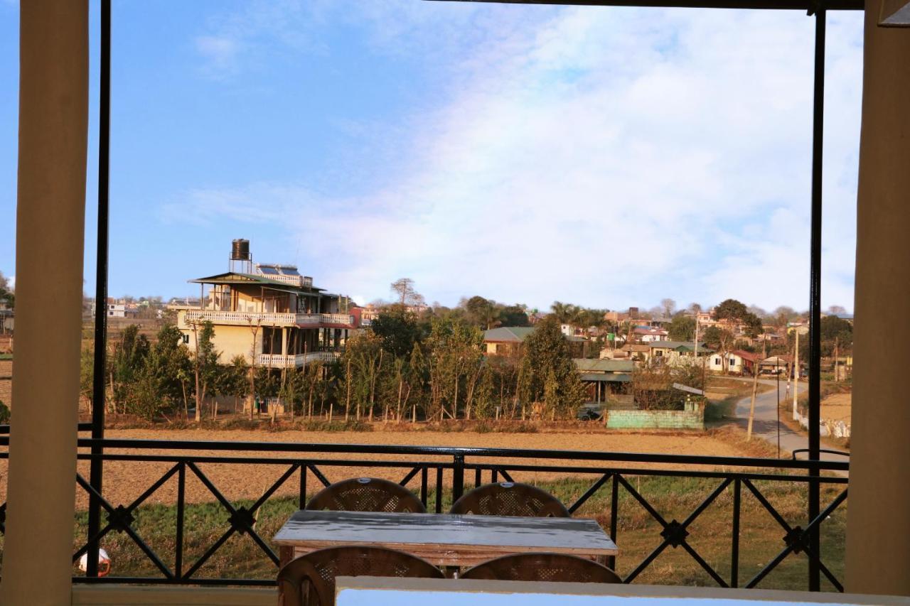Hotel National Park Sauraha- Homely Stay And Peaceful Location With Jungle Safari Arrangements ภายนอก รูปภาพ