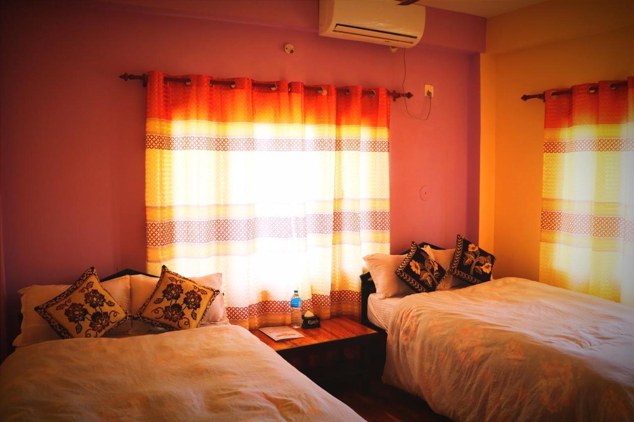 Hotel National Park Sauraha- Homely Stay And Peaceful Location With Jungle Safari Arrangements ภายนอก รูปภาพ
