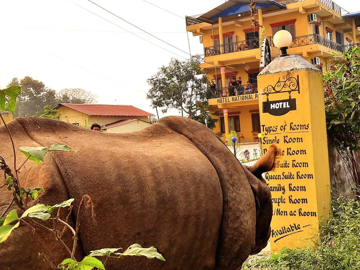 Hotel National Park Sauraha- Homely Stay And Peaceful Location With Jungle Safari Arrangements ภายนอก รูปภาพ