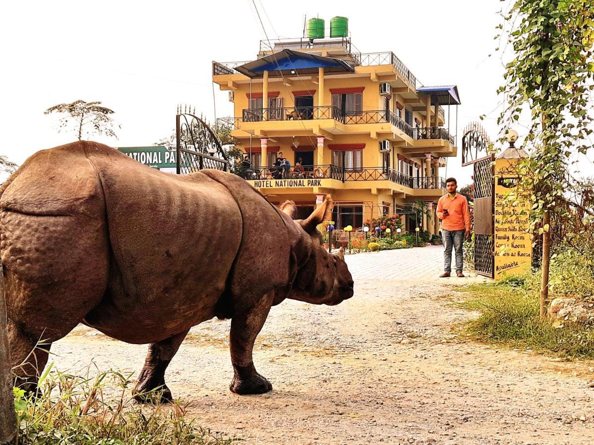 Hotel National Park Sauraha- Homely Stay And Peaceful Location With Jungle Safari Arrangements ภายนอก รูปภาพ