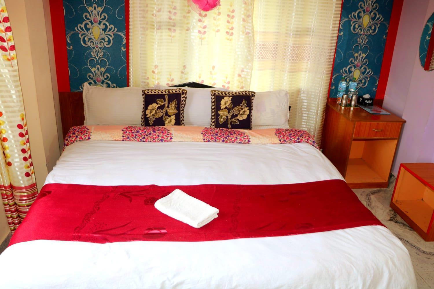 Hotel National Park Sauraha- Homely Stay And Peaceful Location With Jungle Safari Arrangements ภายนอก รูปภาพ